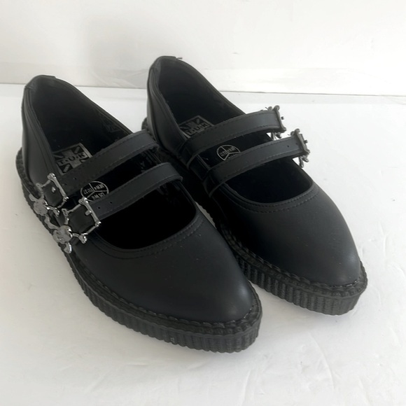 T.U.K. Footwear Black Women Platform Mary Jane 2 Strap Skull Buckle Shoes Size 6 - Picture 3 of 10
